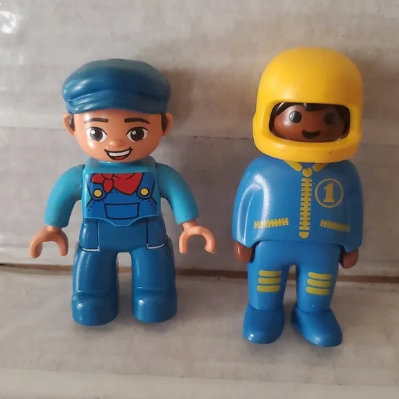 Kids Toy Figurine Set Of 6- Blue, Yellow, Red - Picture 10 of 15